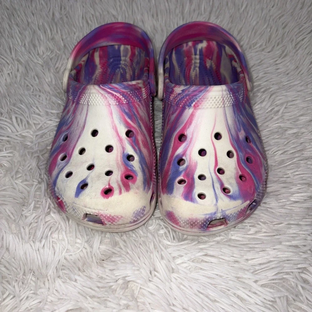 Crocs Tie Dye Marble Clog Sandals Girls Size J1 Pink Purple White